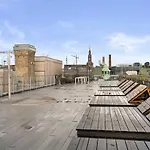 Art Loft In Downtown Oslo With Home Cinema